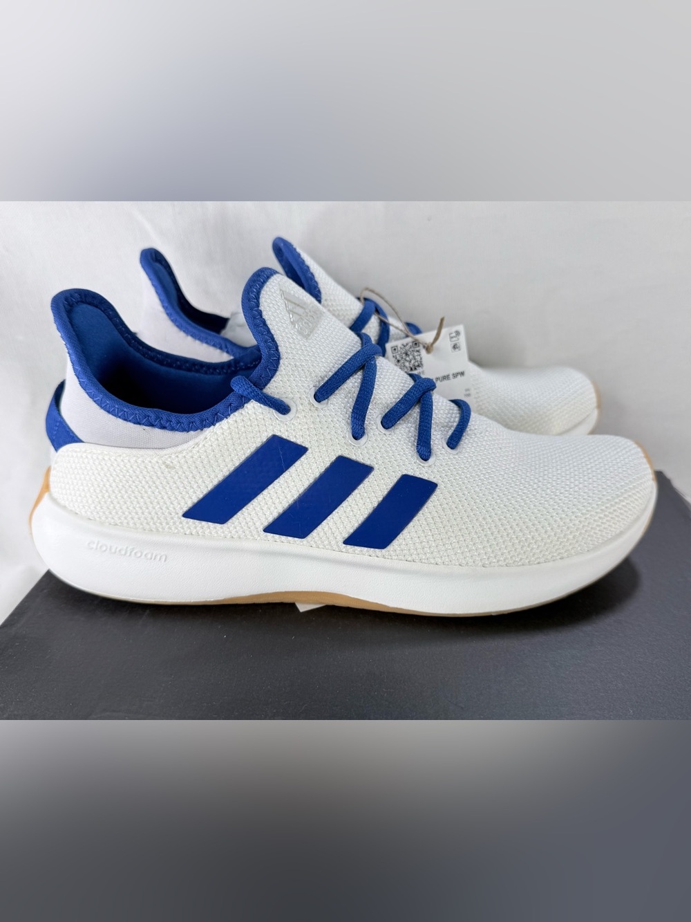 adidas Cloudfoam Pure SPW Women’s 7 White Sneakers with Blue Stripes